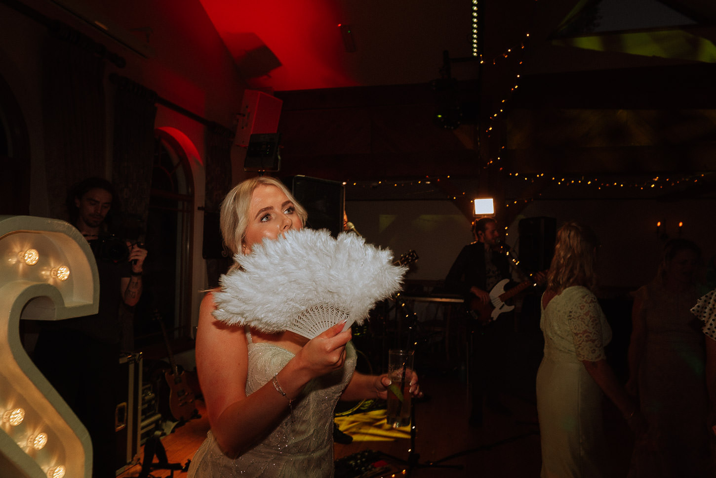 THE KING ARTHUR WEDDING PHOTOGRAPHY SWANSEA GOWER 041 THE KING ARTHUR WEDDING PHOTOGRAPHY SWANSEA GOWER 041
